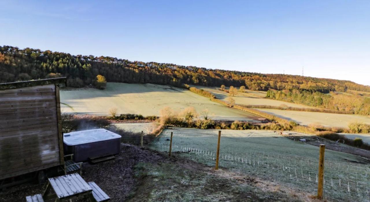 Shepherds Hut By Stepney Stays Scarborough Exterior foto