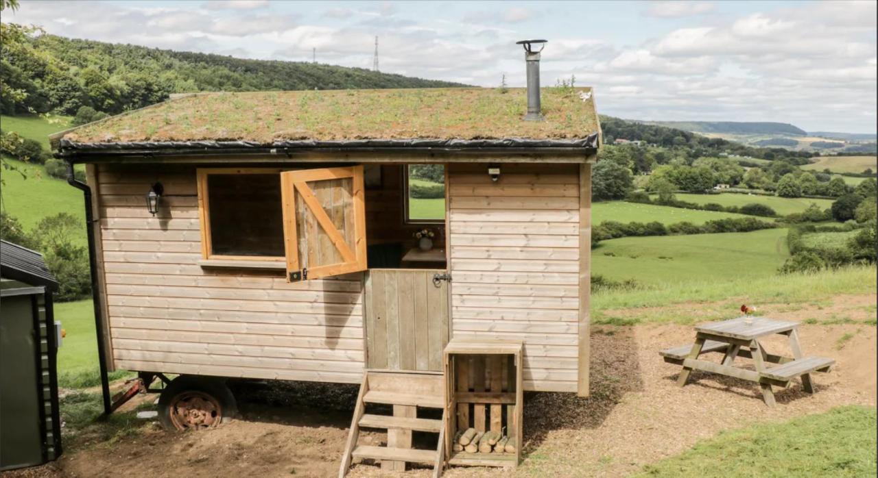 Shepherds Hut By Stepney Stays Scarborough Exterior foto
